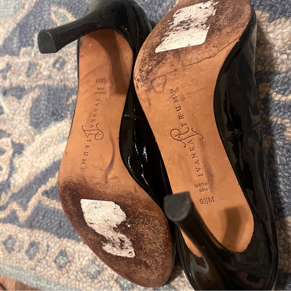 Ivanka Trump Heels - Picture 4 of 5